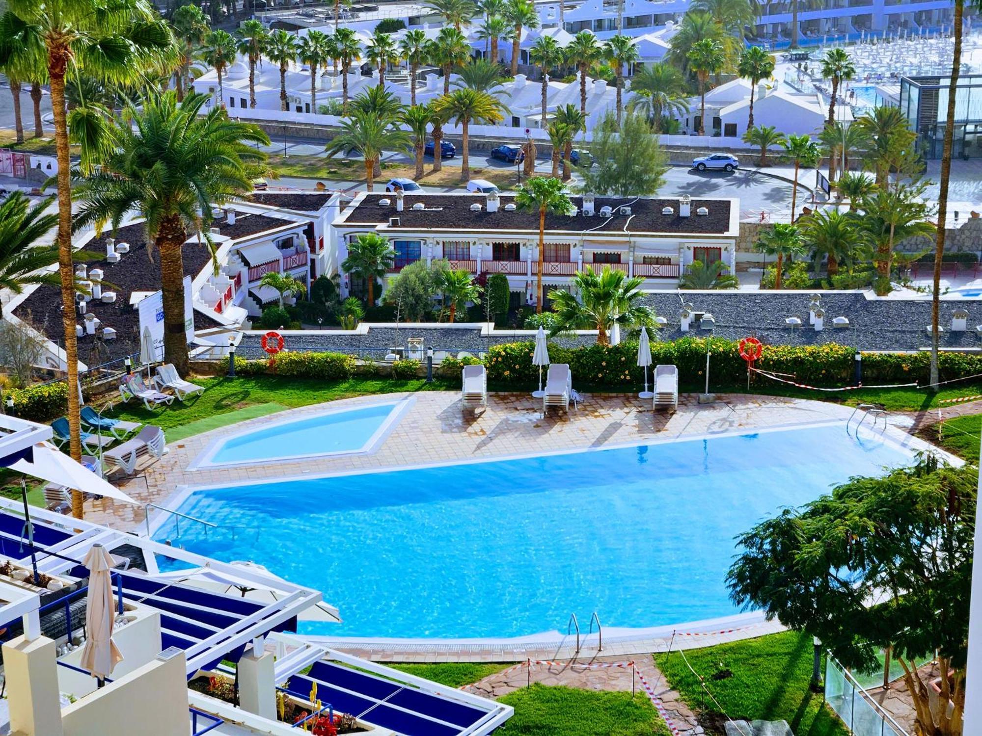 Ocean & Pool View Apartament 皮拉亚德尔库拉 外观 照片