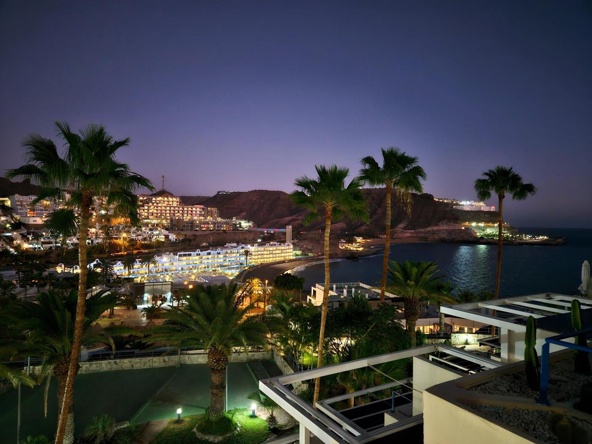 Ocean & Pool View Apartament 皮拉亚德尔库拉 外观 照片